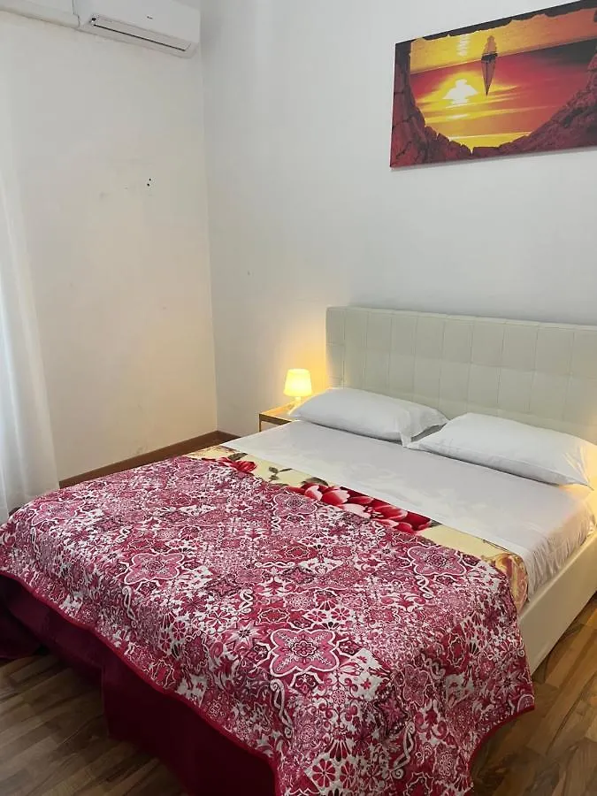 Colosseo Guest House Gil Roma Italia